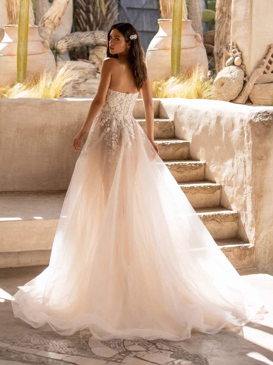 Pronovias Baker