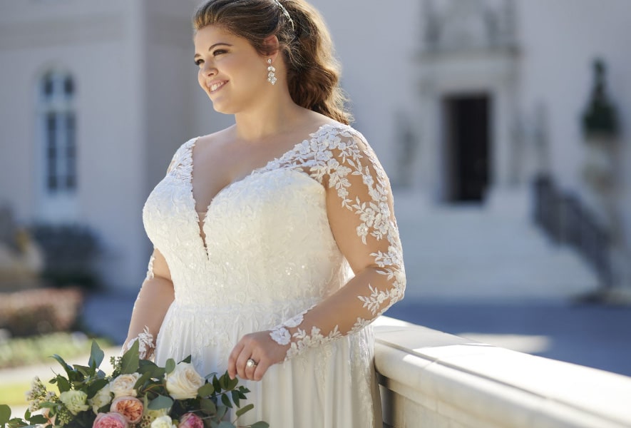 Curvy Bride