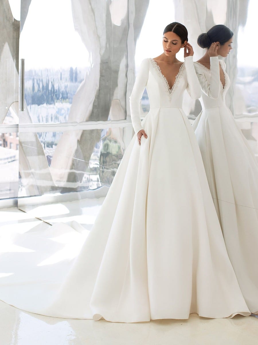 Pronovias Hepburn