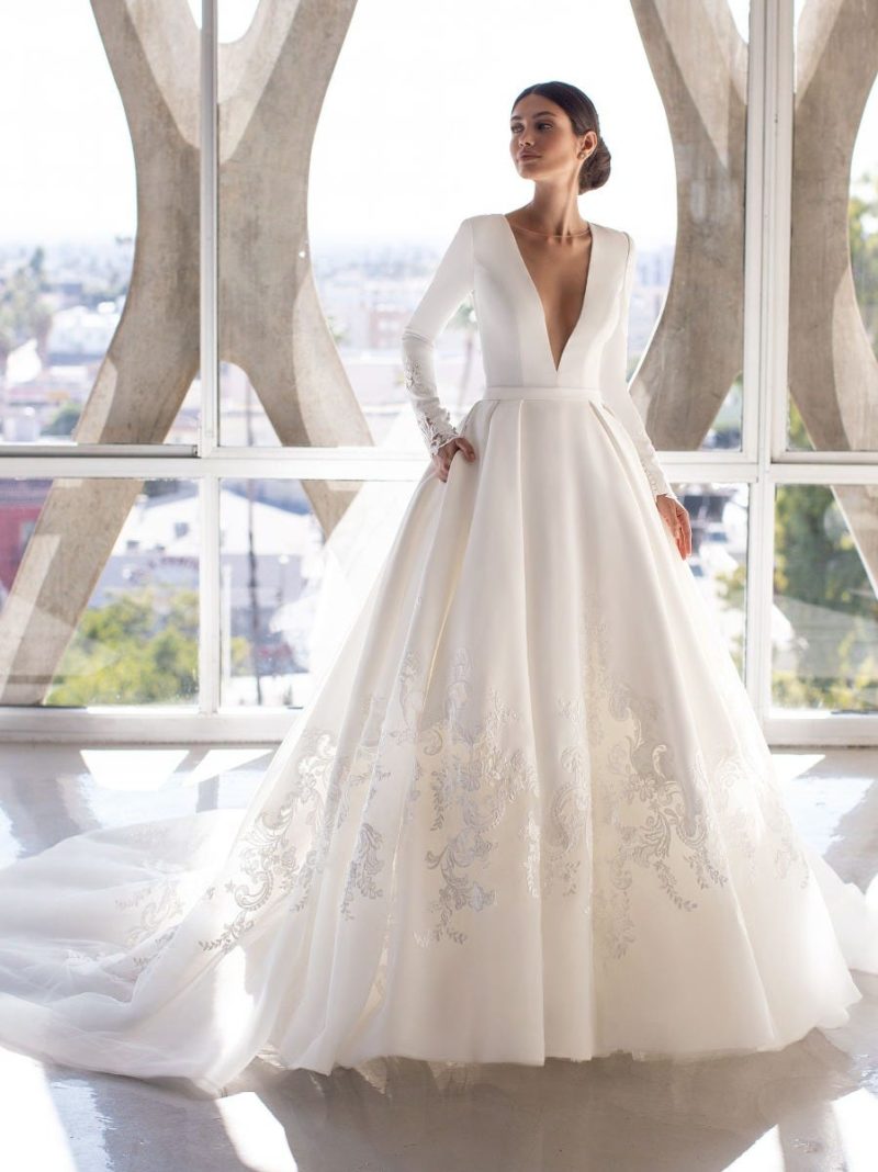 Pronovias Brown