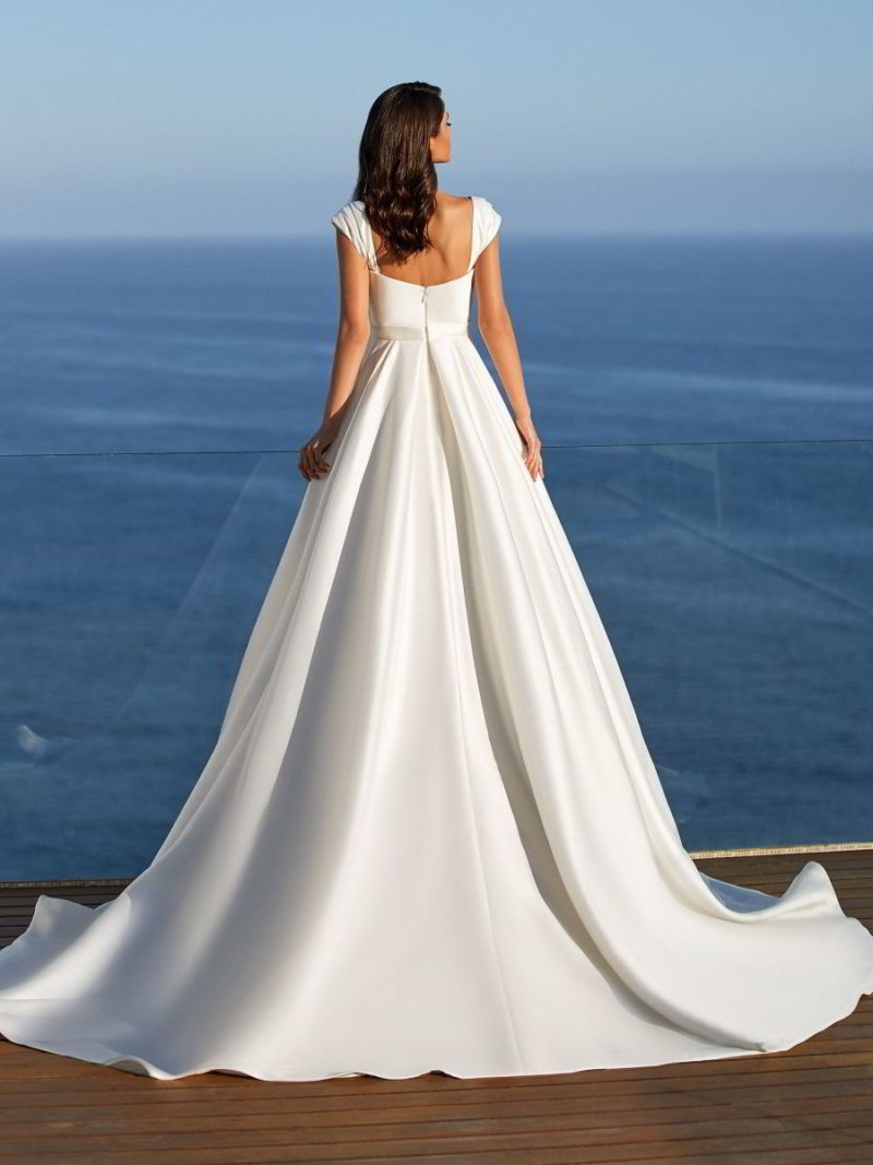 Pronovias Dominique